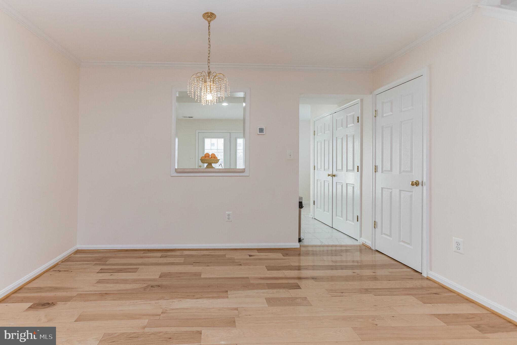 20449 River Ripple Square Sterling, VA 20165 - Photo 7 of 28 Living/Dining Room