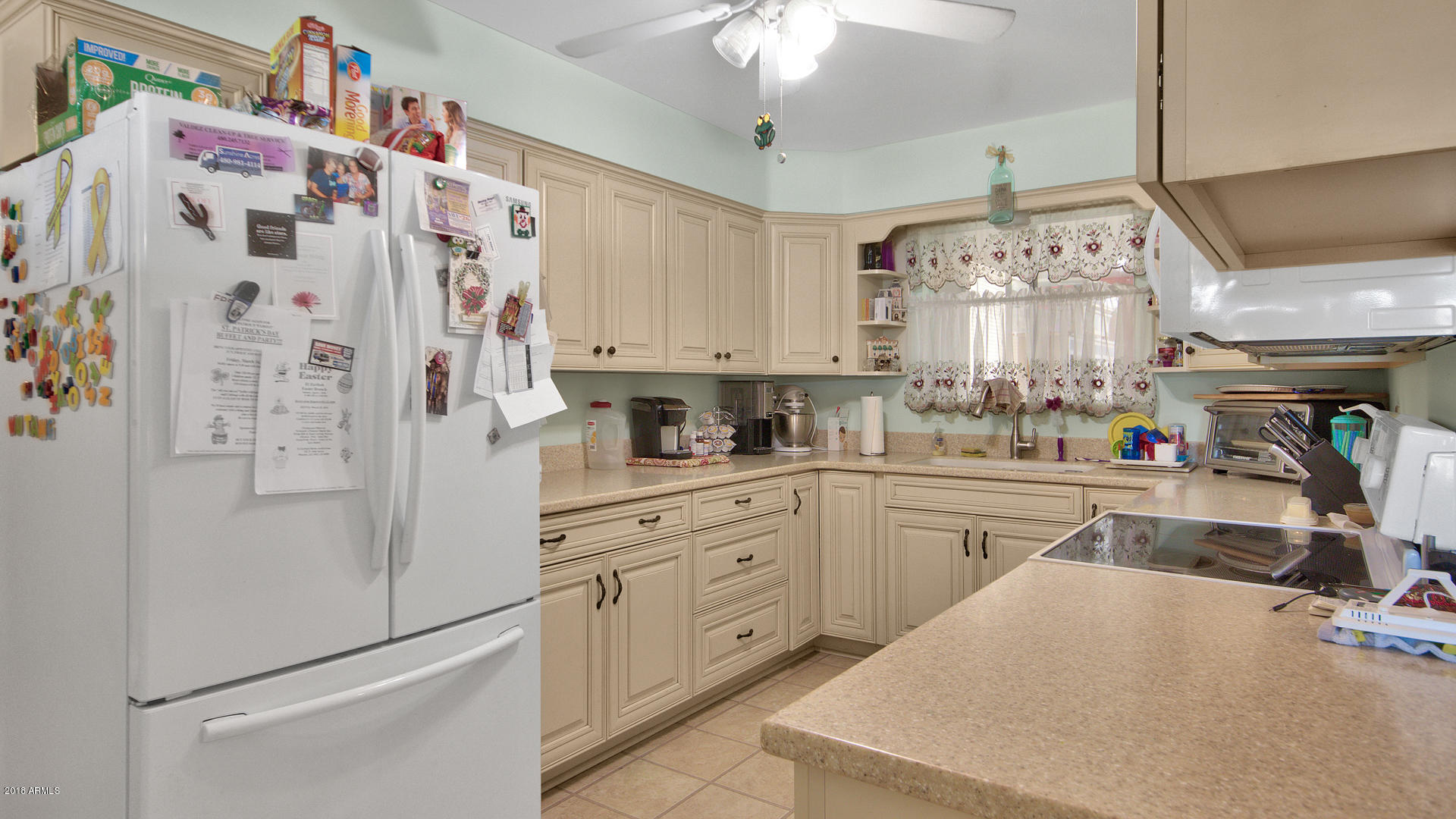 5519 Casper Road Mesa, AZ 85205 - Photo 10 of 22 kitchen
