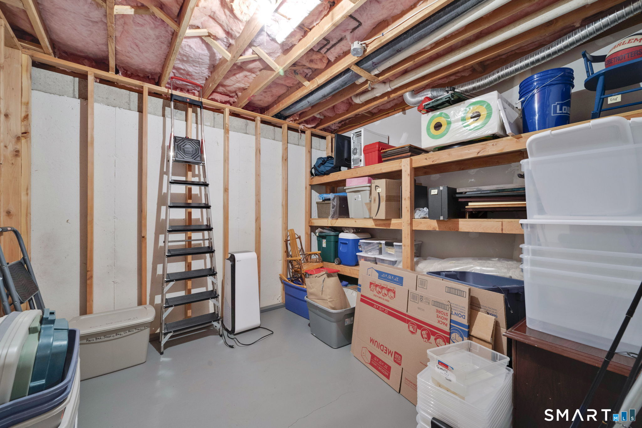 11 Whitman Pond Road Simsbury, CT 06070 - Photo 36 of 40