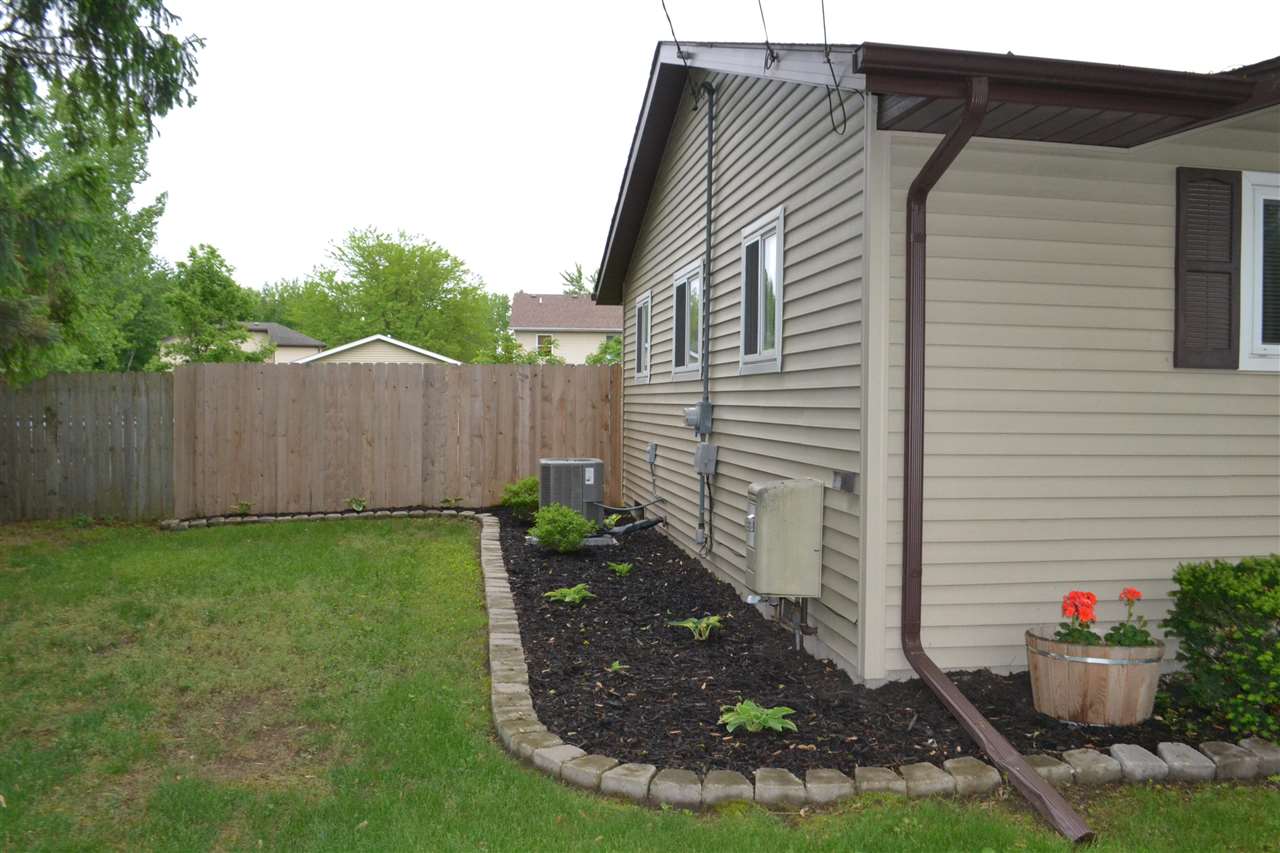 8185 Birch Road Saginaw, MI 48609 - Photo 3 of 36 Gallery Image 3