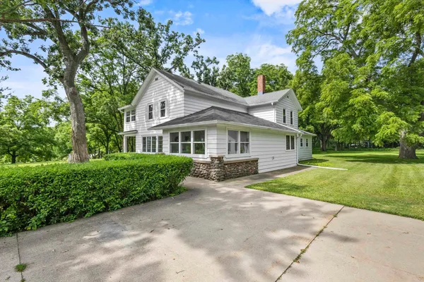 $1,850,000 | 540 North Street, Green Lake, WI 54941