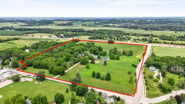 $1,850,000 | 540 North Street, Green Lake, WI 54941