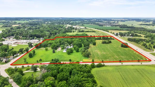 $1,850,000 | 540 North Street, Green Lake, WI 54941