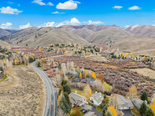 $1,495,000 | 15 Buck Lane, Sun Valley, ID 83353