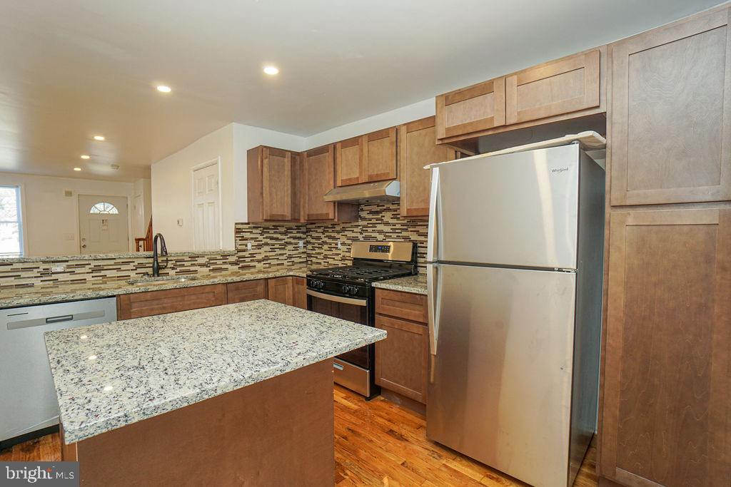1162 Collings Road Camden, NJ 08104 - Photo 11 of 45