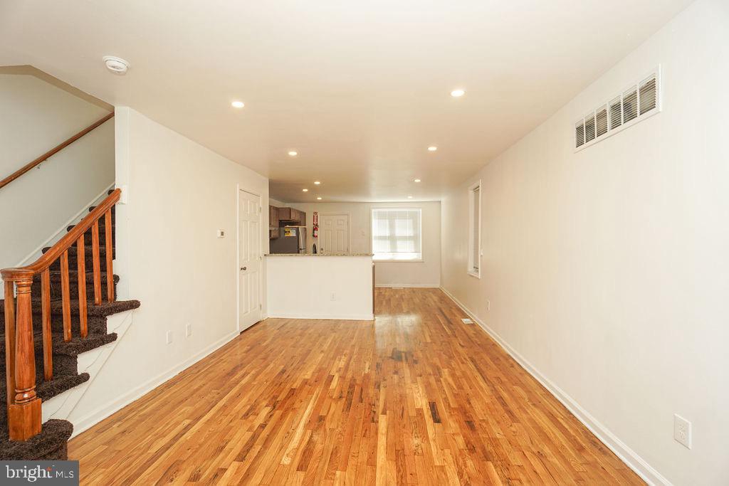 1162 Collings Road Camden, NJ 08104 - Photo 16 of 45