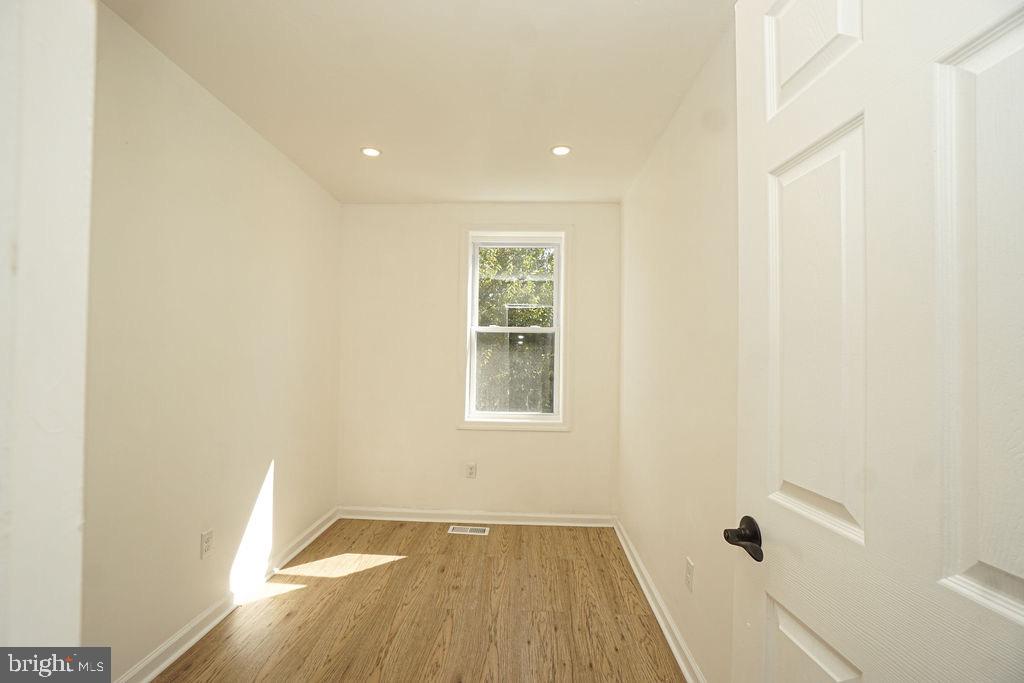 1162 Collings Road Camden, NJ 08104 - Photo 19 of 45