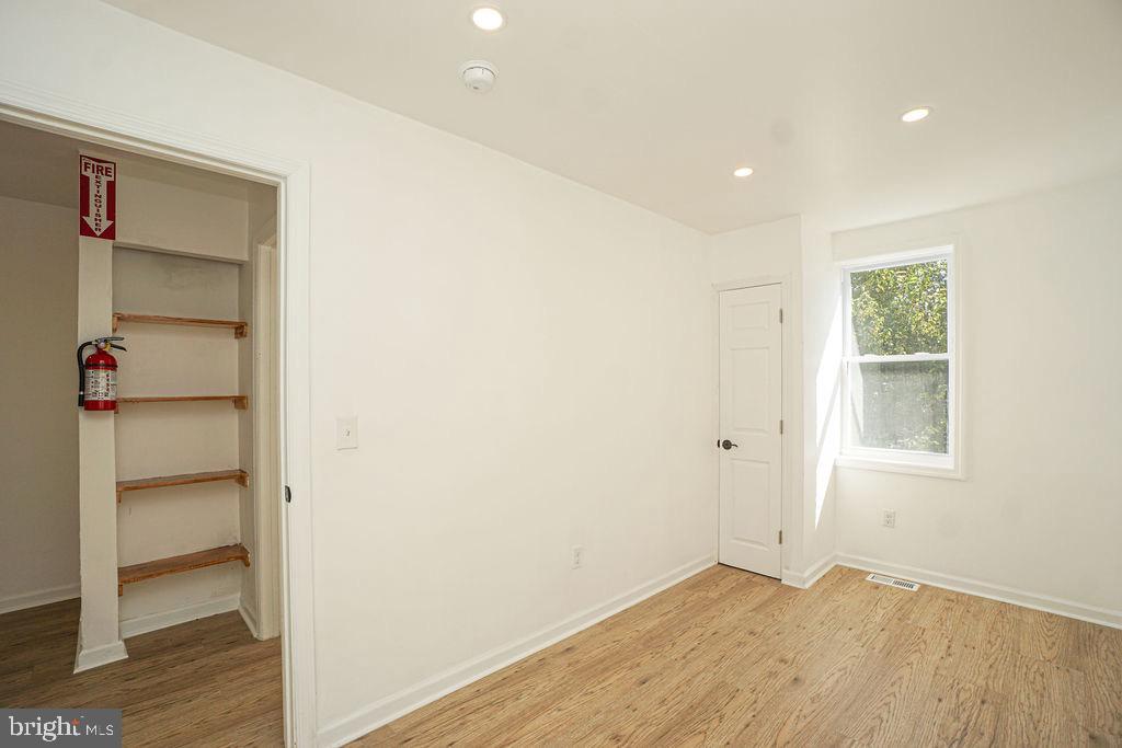 1162 Collings Road Camden, NJ 08104 - Photo 24 of 45