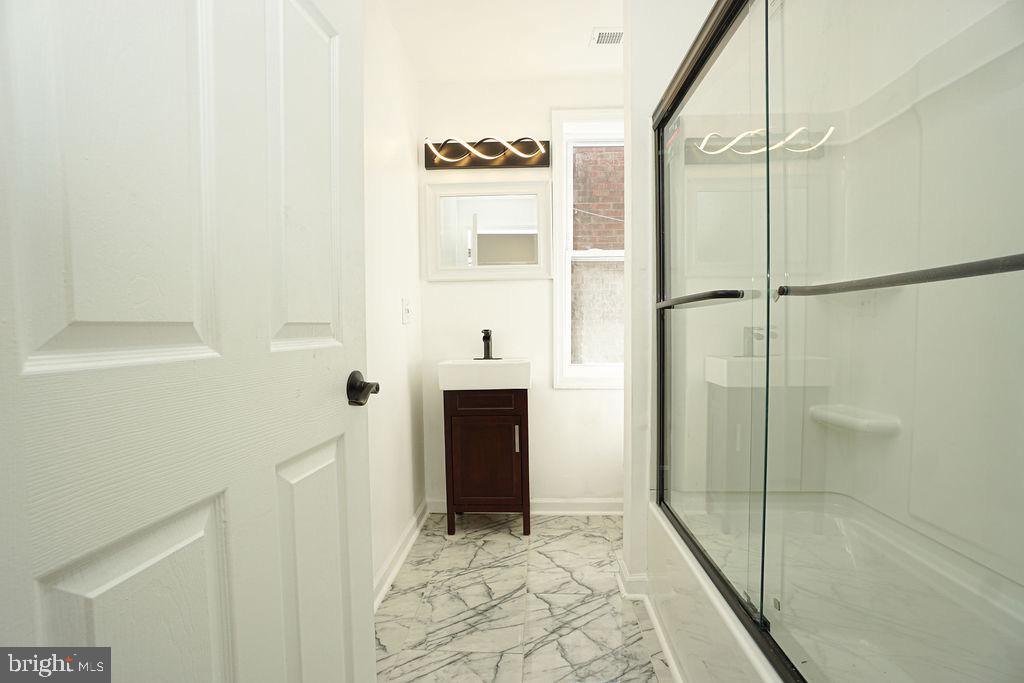 1162 Collings Road Camden, NJ 08104 - Photo 29 of 45