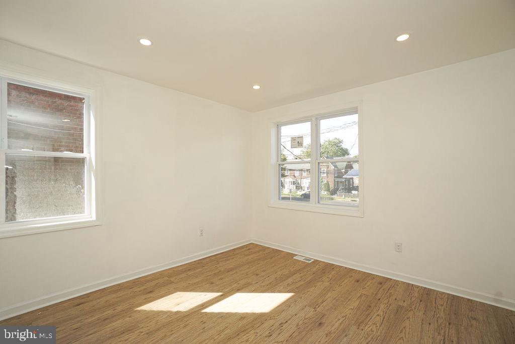 1162 Collings Road Camden, NJ 08104 - Photo 32 of 45