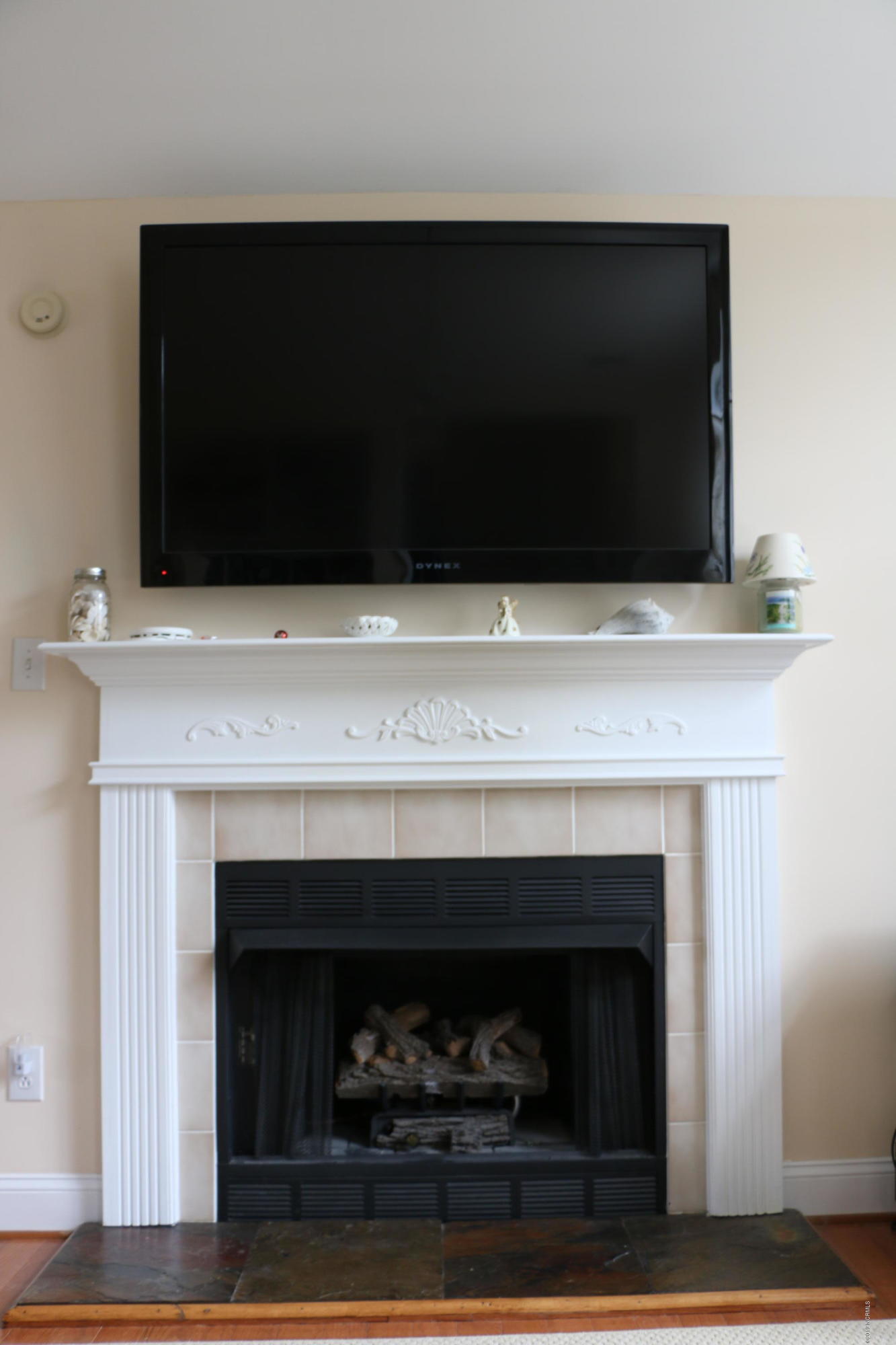 104 Nyon Road New Bern, NC 28562 - Photo 17 of 35 gas fireplace