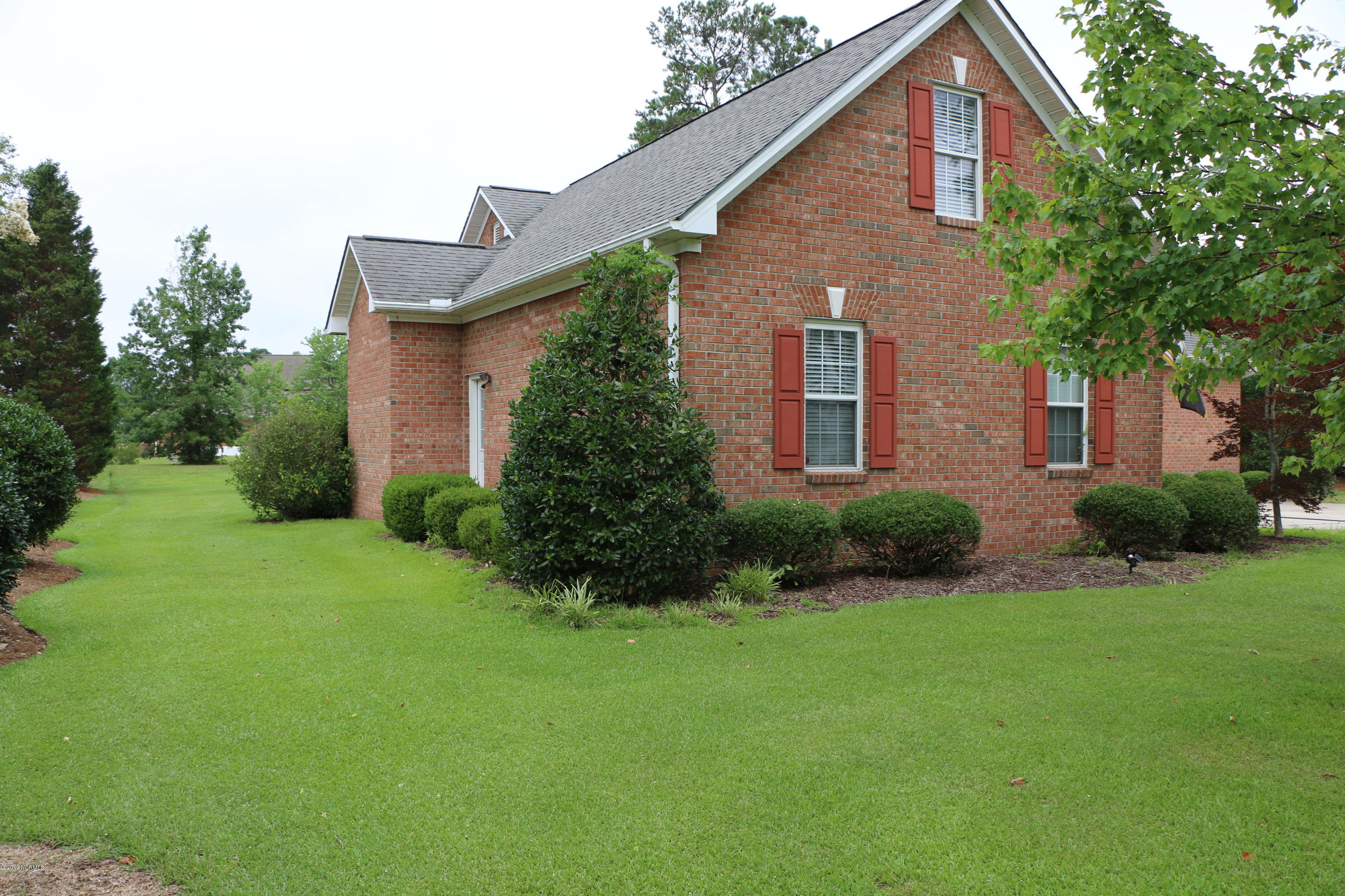 104 Nyon Road New Bern, NC 28562 - Photo 7 of 35 IMG_6797
