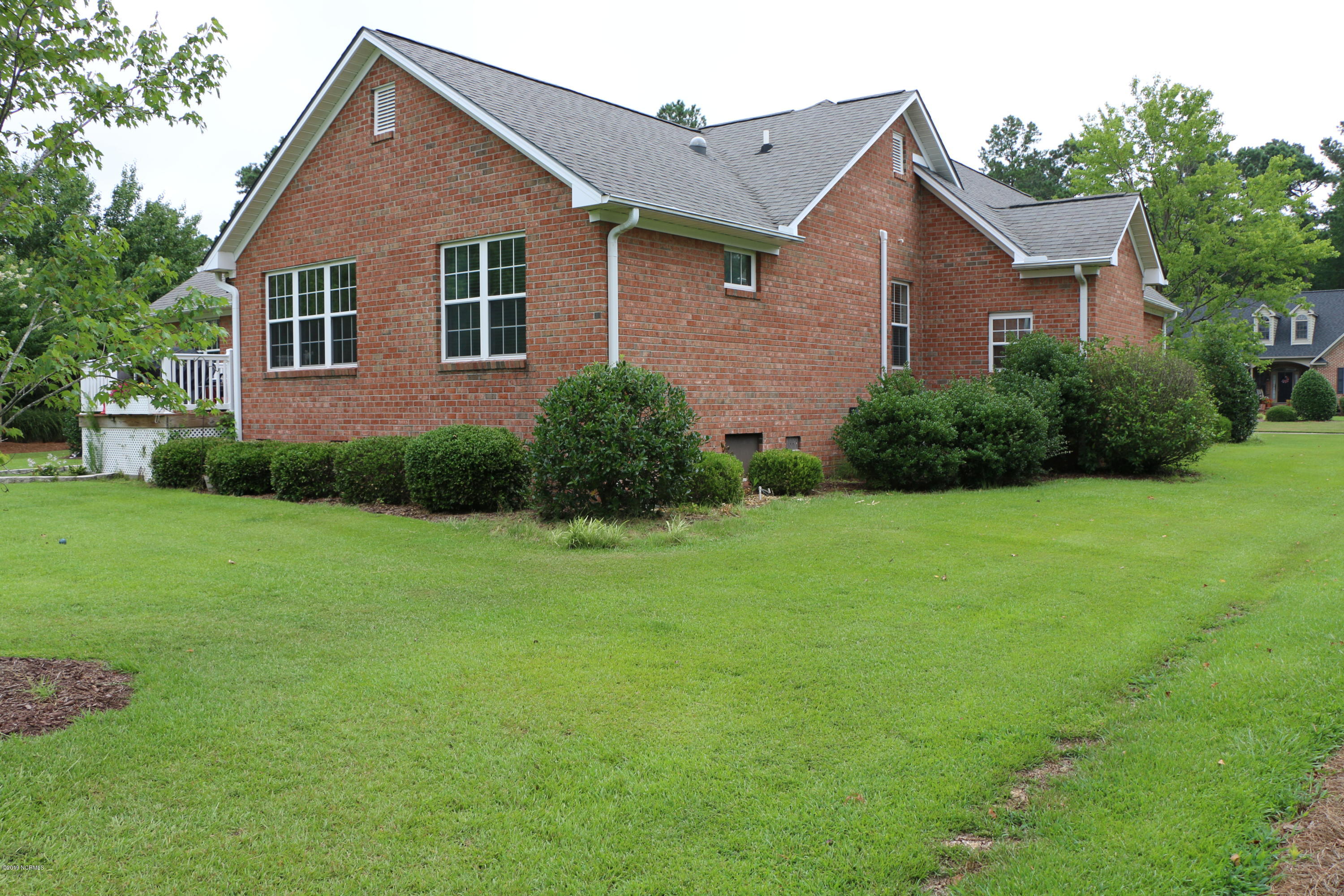 104 Nyon Road New Bern, NC 28562 - Photo 8 of 35 IMG_6796