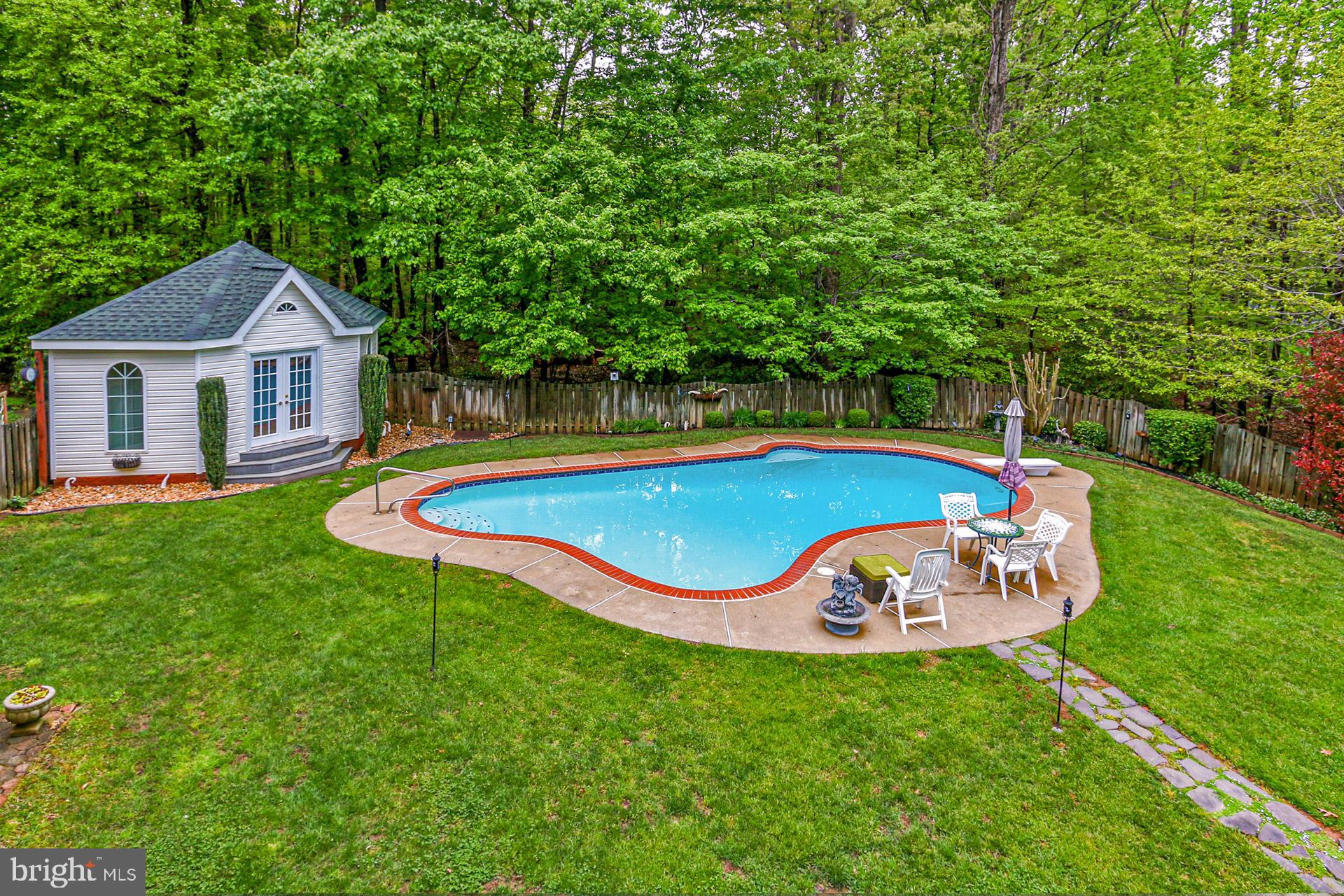 4800 Edward Road Woodbridge, VA 22192 - Photo 3 of 65 Gallery Image 3