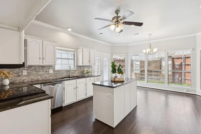 $2,995 | 4369 Timberglen Road, Dallas, TX 75287