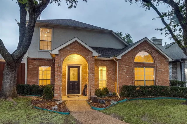 $2,995 | 4369 Timberglen Road, Dallas, TX 75287