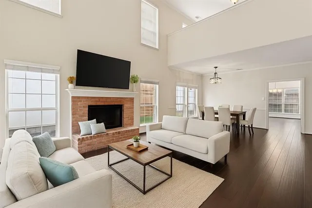 $2,995 | 4369 Timberglen Road, Dallas, TX 75287