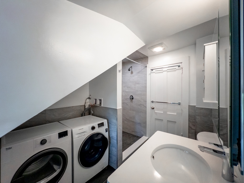 100 Chestnut Avenue, Unit 3 Boston, MA 02130 - Photo 13 of 27