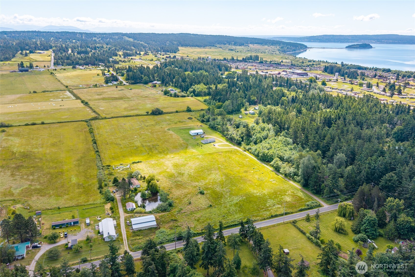 2842 Hunt Road Oak Harbor, WA 98277 - Photo 10 of 35
