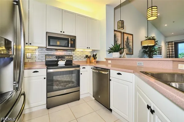 $235,000 | 15256 Riverbend Boulevard, Unit 202, North Fort Myers, FL 33917