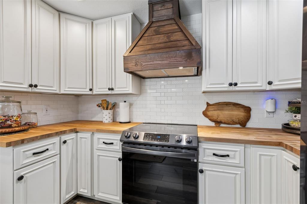 10501 Sherrouse Road Lakeland, FL 33810 - Photo 13 of 37 Gallery Image 13