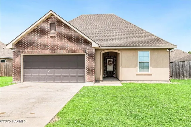 $232,599 | 204 Stanwell Avenue, Duson, LA 70529