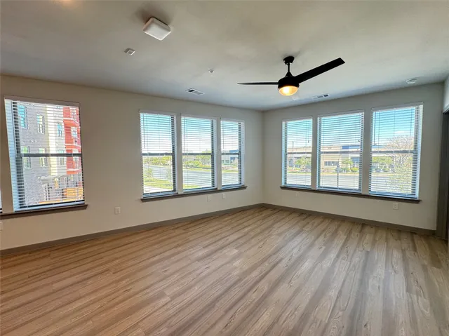 $2,383 | 11604 Stonehollow Drive, Unit A14 335, Austin, TX 78758