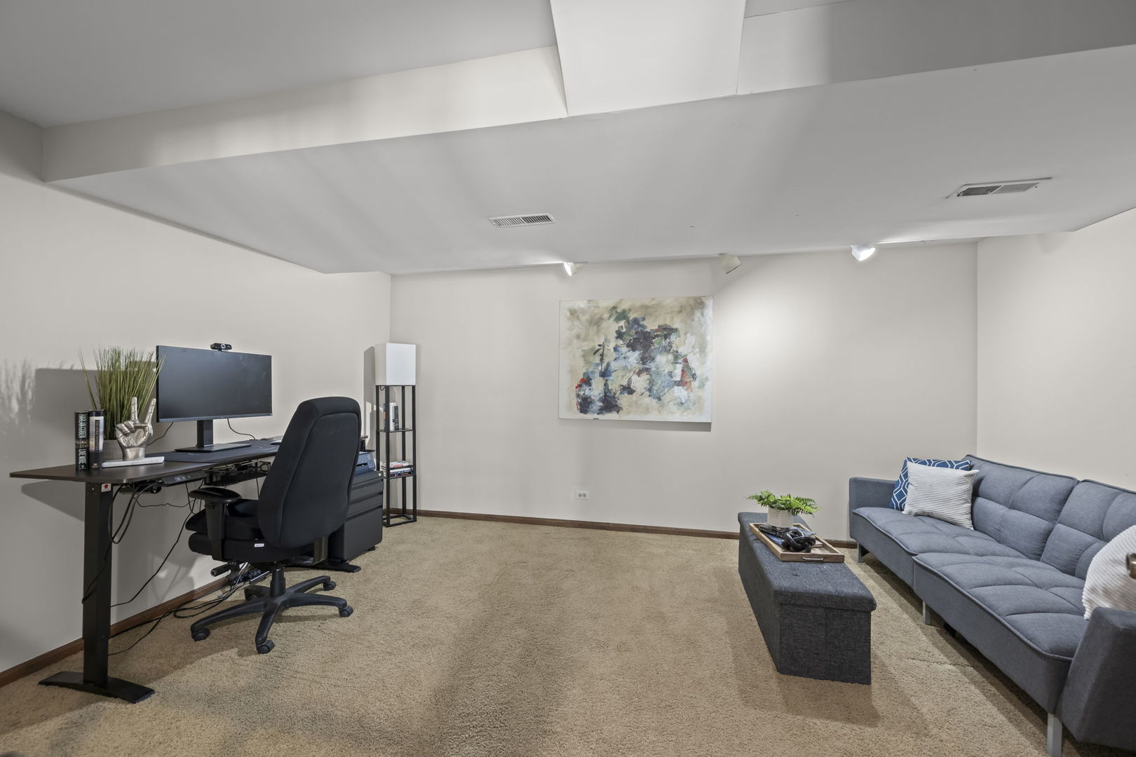 26 Brandywine Road South Barrington, IL 60010 - Photo 28 of 47 a view of a livingroom with workspace and a couch