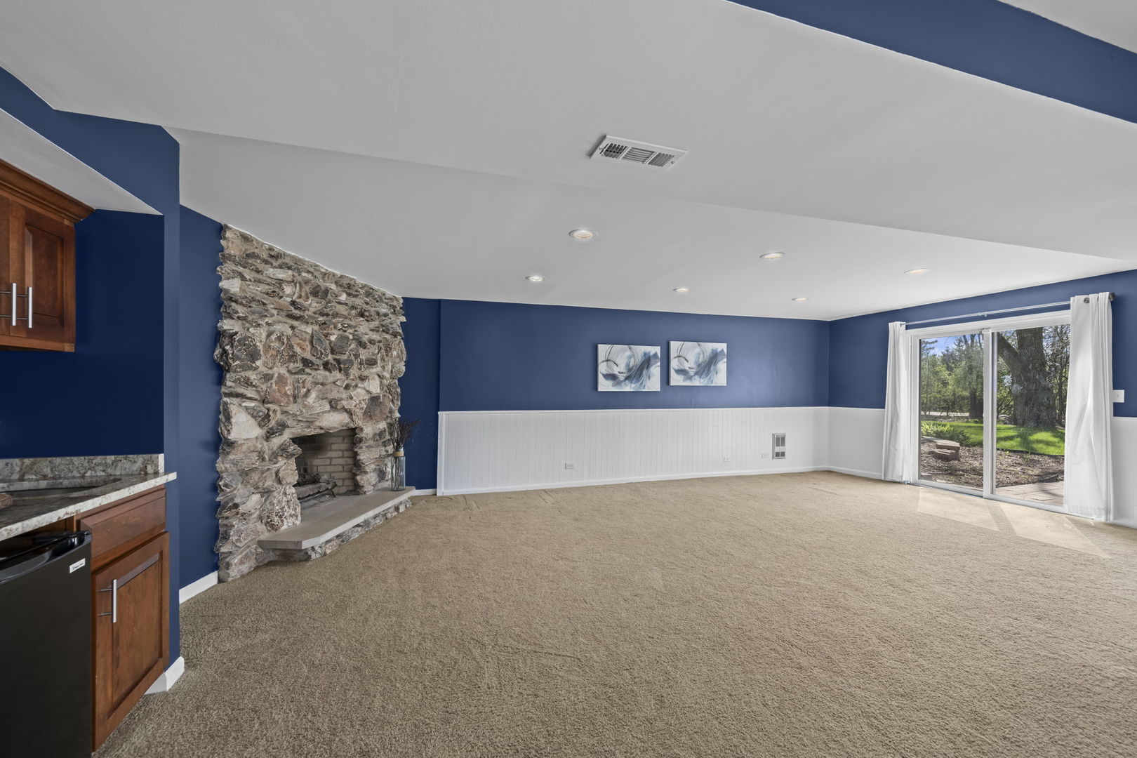 26 Brandywine Road South Barrington, IL 60010 - Photo 30 of 47 a view of an empty room with a fireplace and a window