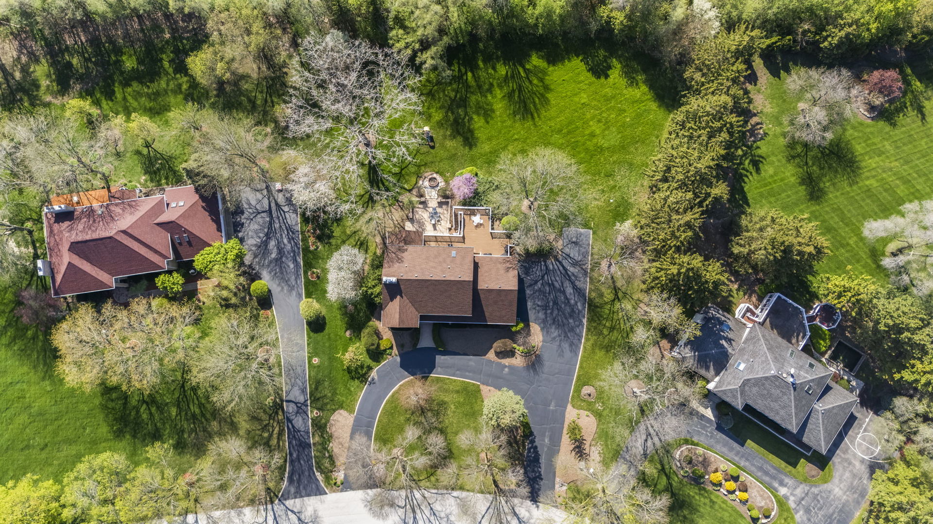 26 Brandywine Road South Barrington, IL 60010 - Photo 37 of 47 an aerial view of a house with a yard basket ball court and outdoor seating