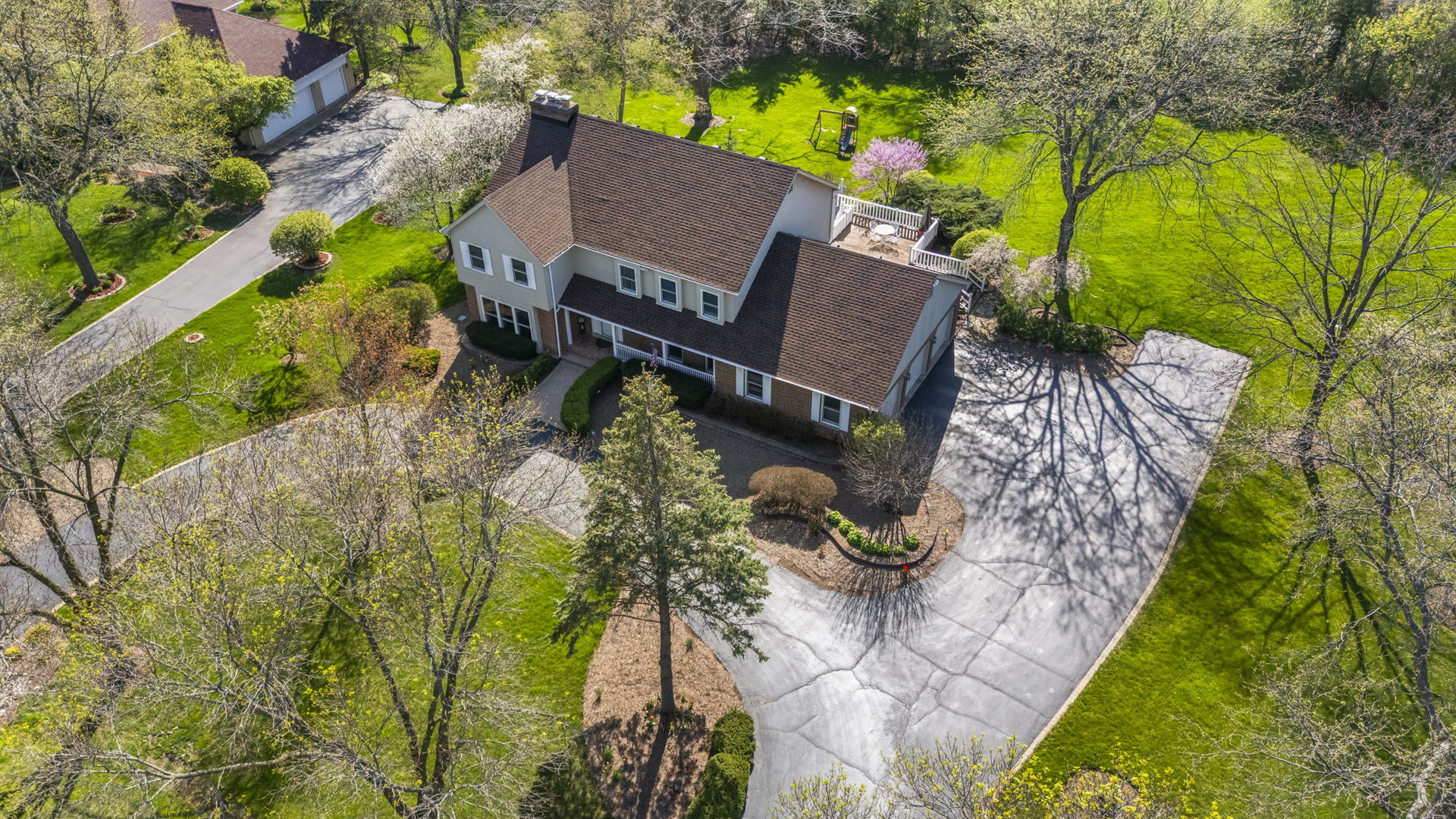 26 Brandywine Road South Barrington, IL 60010 - Photo 39 of 47 an aerial view of a house with a yard basket ball court and outdoor seating