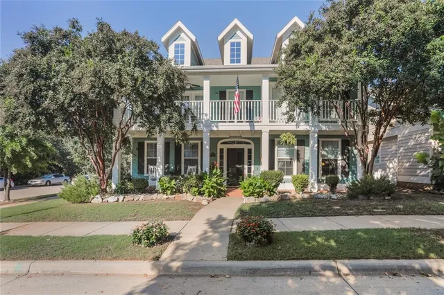 front view of house with a yard
