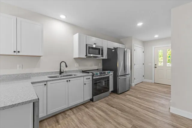 $354,800 | 7 Willys Lane, Unit 106, Milton, VT 05468