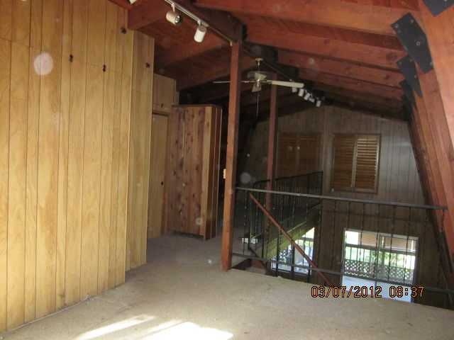 1402 Sycamore Way Fallbrook, CA 92028 - Photo 8 of 10 Loft Area with Full Bath