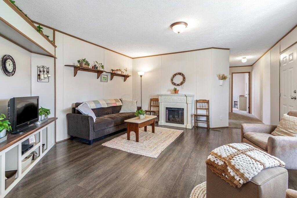 509 Michael Road Pataskala, OH 43062 - Photo 7 of 24 509 Michael Road-7.jpg-SMALL