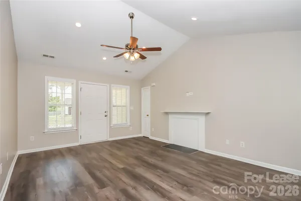 $2,015 | 3326 Whitebridge Lane, Charlotte, NC 28262