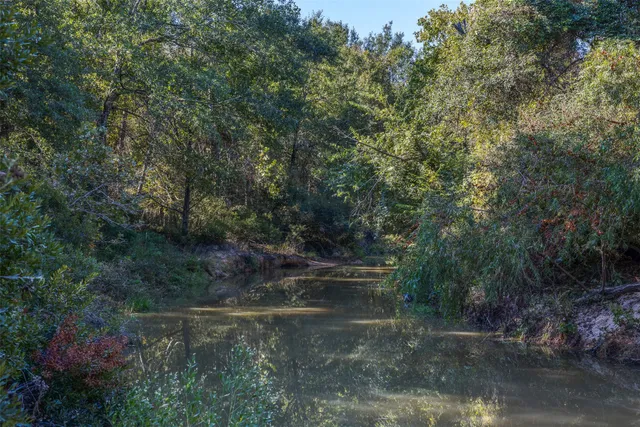 $4,095,000 | 800 Complete, Groesbeck, TX 76642