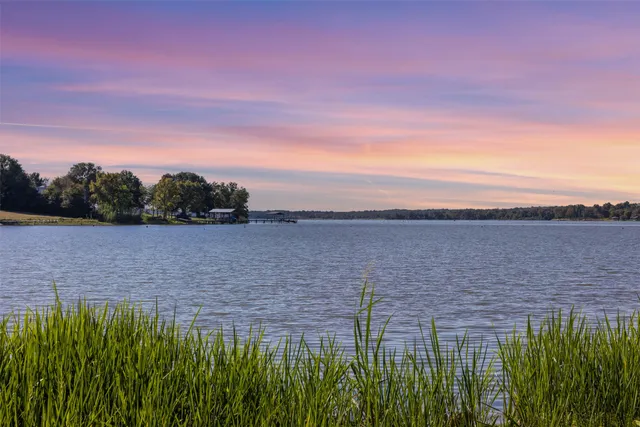 $4,095,000 | 800 Complete, Groesbeck, TX 76642