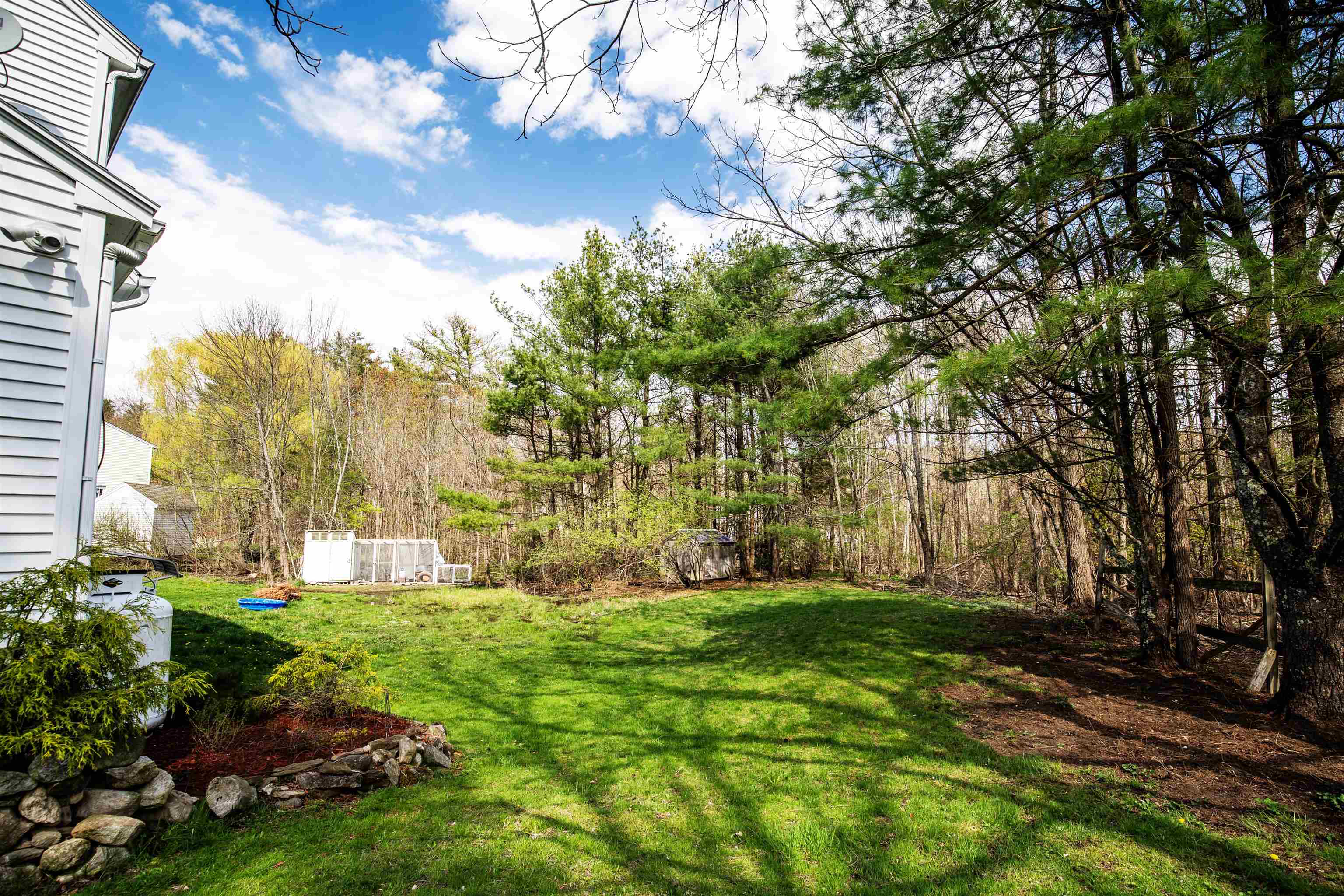 42 Frost Road, Unit B Derry, NH 03038 - Photo 16 of 25 Gallery Image 16