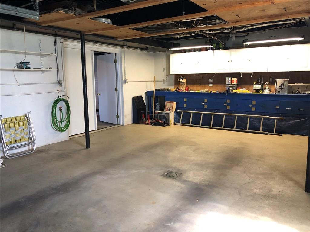 321 Fosterville Road Greensburg, PA 15601 - Photo 20 of 24 OVERSIZED GARAGE!
