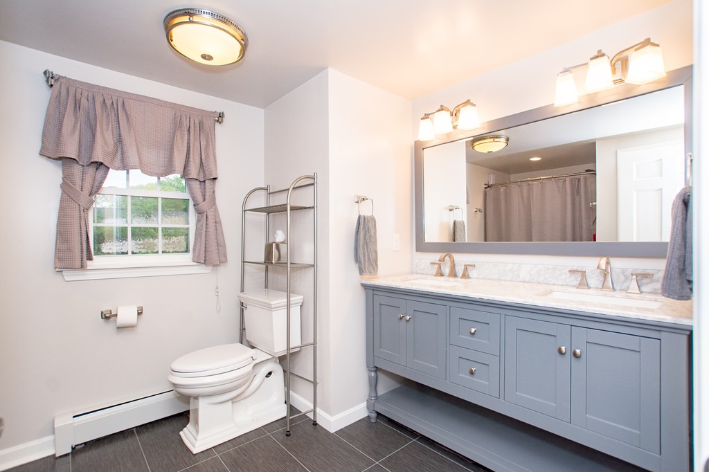 16 Robin Road Milford, MA 01757 - Photo 20 of 30 Gallery Image 20