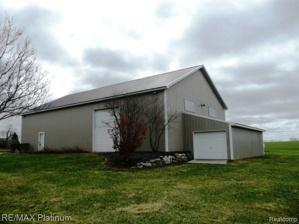 5881 Fenton Road Fenton, MI 48430 - Photo 22 of 35 Pole Barn and Shed