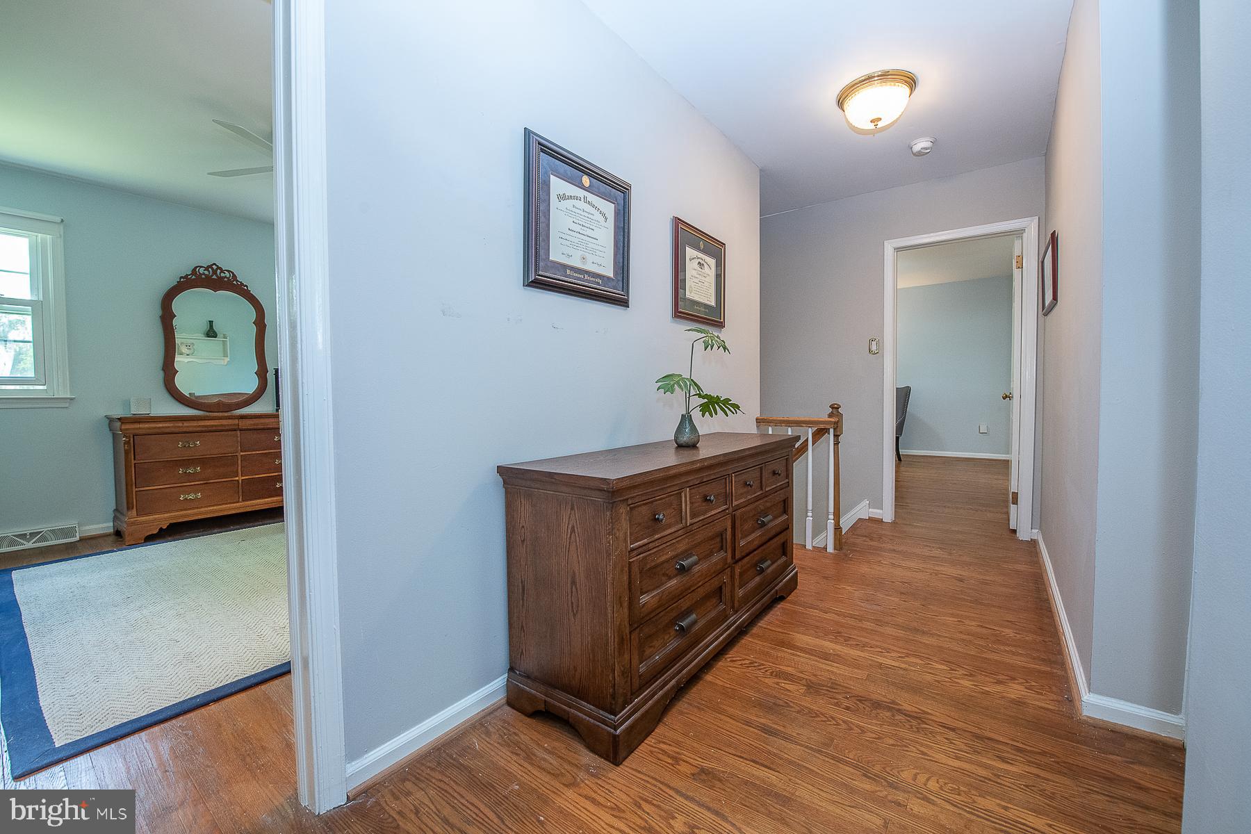 224 Hansell Road Newtown Square, PA 19073 - Photo 25 of 35 Second Floor Hallway