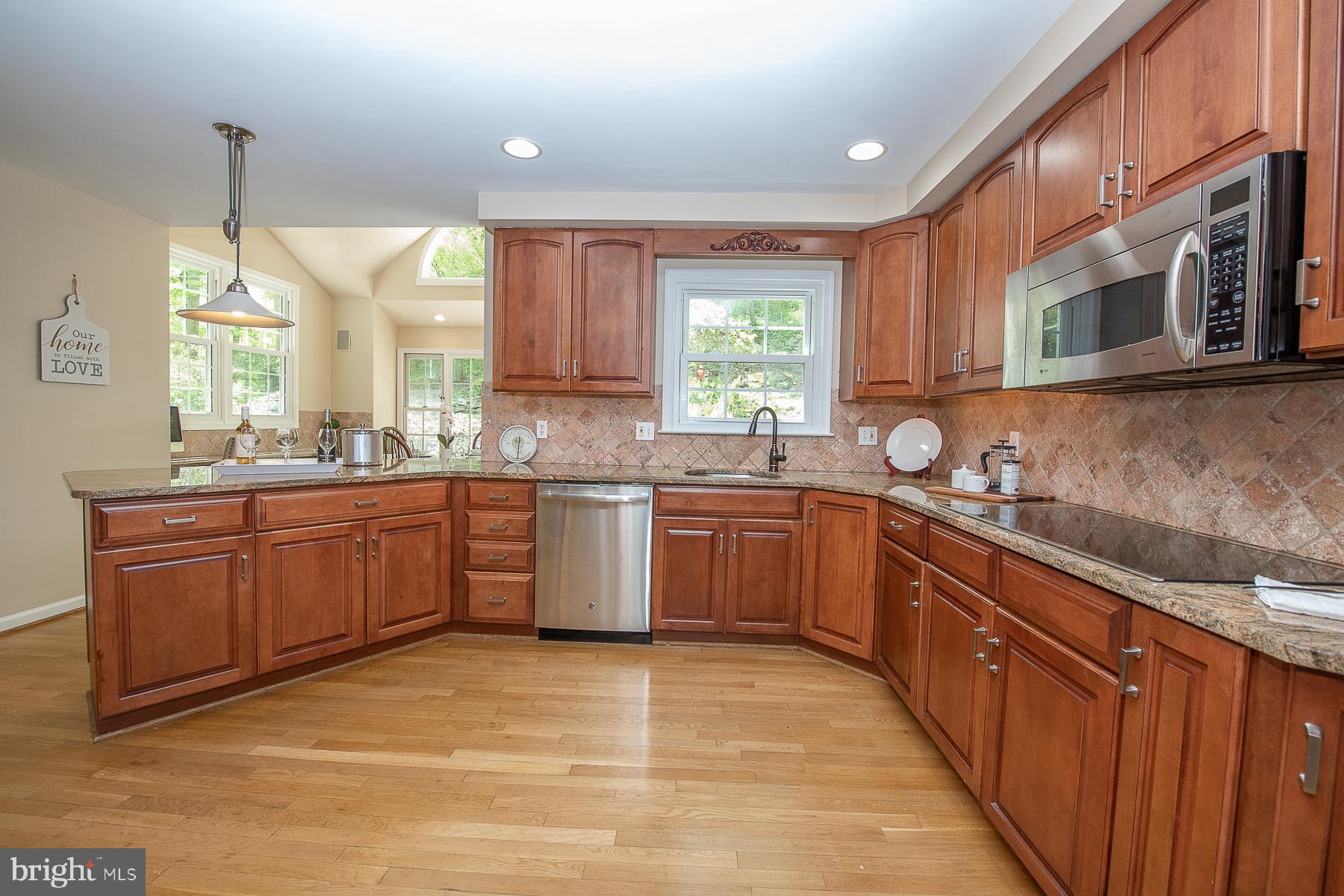 224 Hansell Road Newtown Square, PA 19073 - Photo 9 of 35 Updated Kitchen