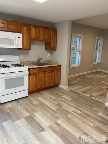 $3,100 | 131 Augusta Street, South Amboy, NJ 08879