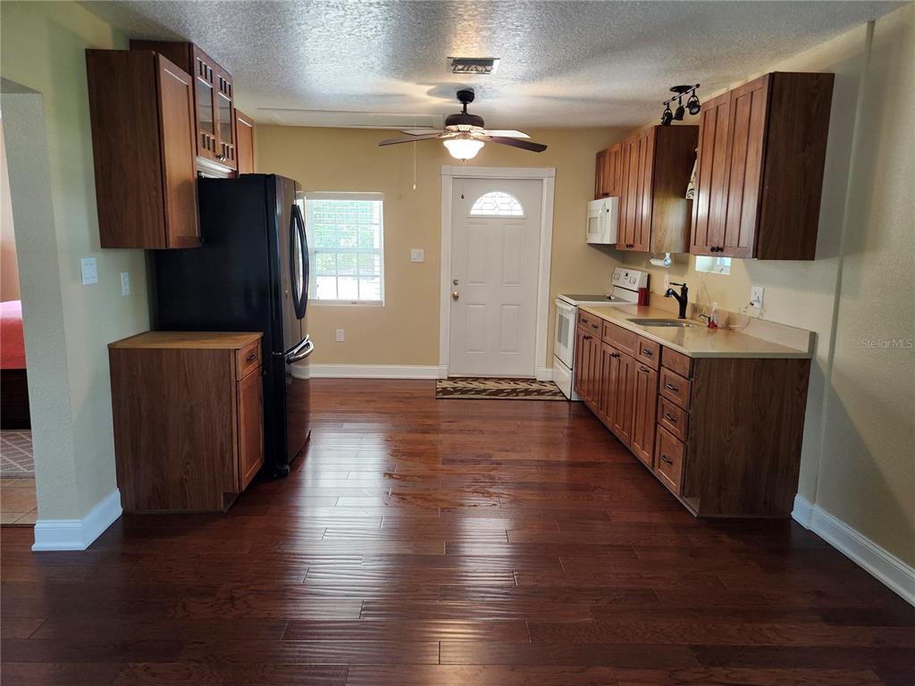 6117 River Road New Port Richey, FL 34652 - Photo 14 of 19 Gallery Image 14