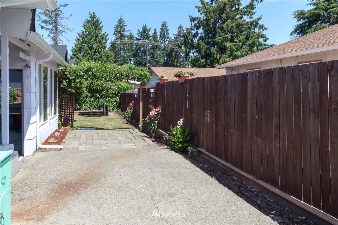 815 Ramsdell Street Fircrest, WA 98466 - Photo 5 of 25