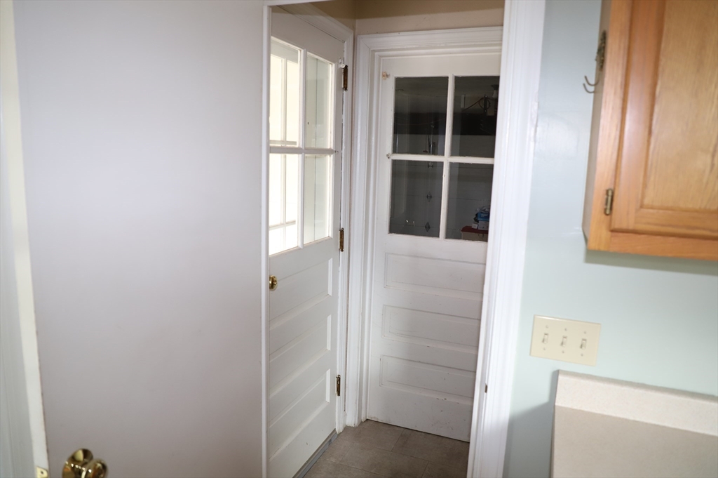 37 Edgewater Road Agawam, MA 01001 - Photo 27 of 30 Gallery Image 27