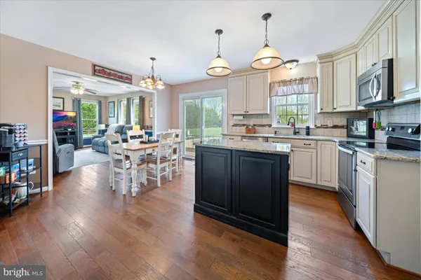 $690,000 | 305 Garnet Lane, Smyrna, DE 19977