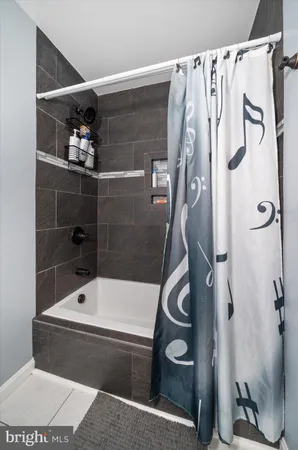 $690,000 | 305 Garnet Lane, Smyrna, DE 19977